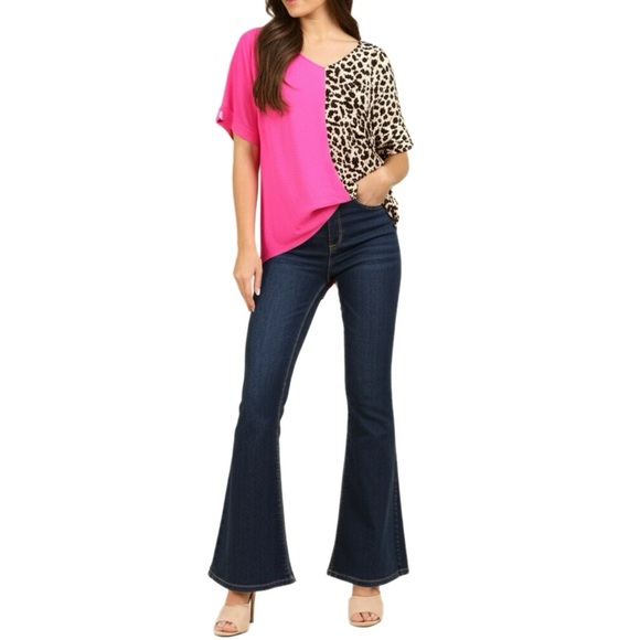 Contrast Pink & Leopard Colorblock V Neck Boutique Top Short Sleeve Shirt - Picture 3 of 11